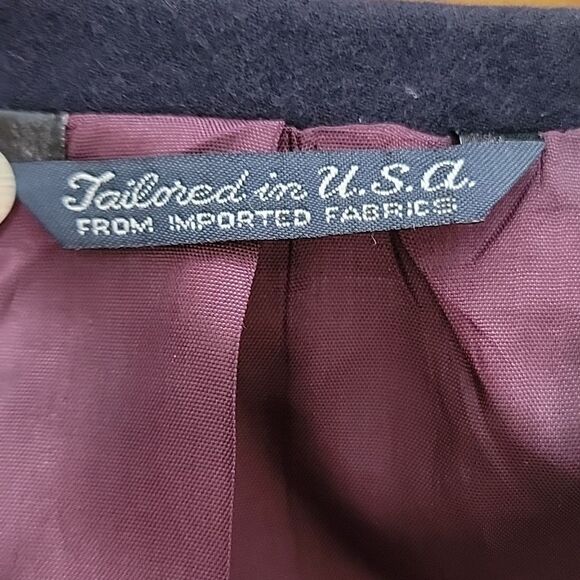 Man in wool Men's navy sport coat Jeffrey Cain style from Hamer's - Picture 13 of 16